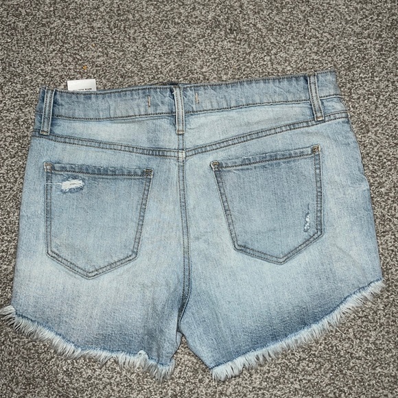 Eunina brand jean shorts, size large. Purchased from Dry Goods. - Picture 2 of 3